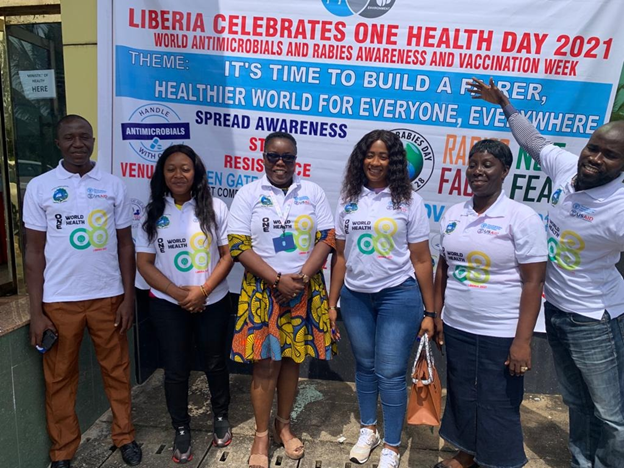 LFETP residents and graduates with Dr. Maame Amo-Addae, Resident Advisor (LFETP), during the One Health Day 2021